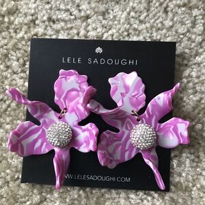 NWOT Lele Sadoughi Crystal Lily earrings